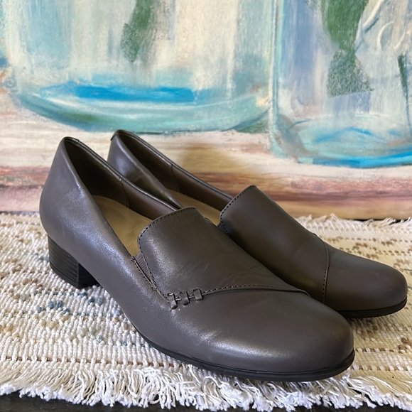 Trotters Women's Leather Moment Flat Dark Gray Women's Size 8 - Picture 3 of 9